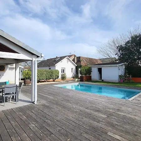 Climatise Avec Piscine *